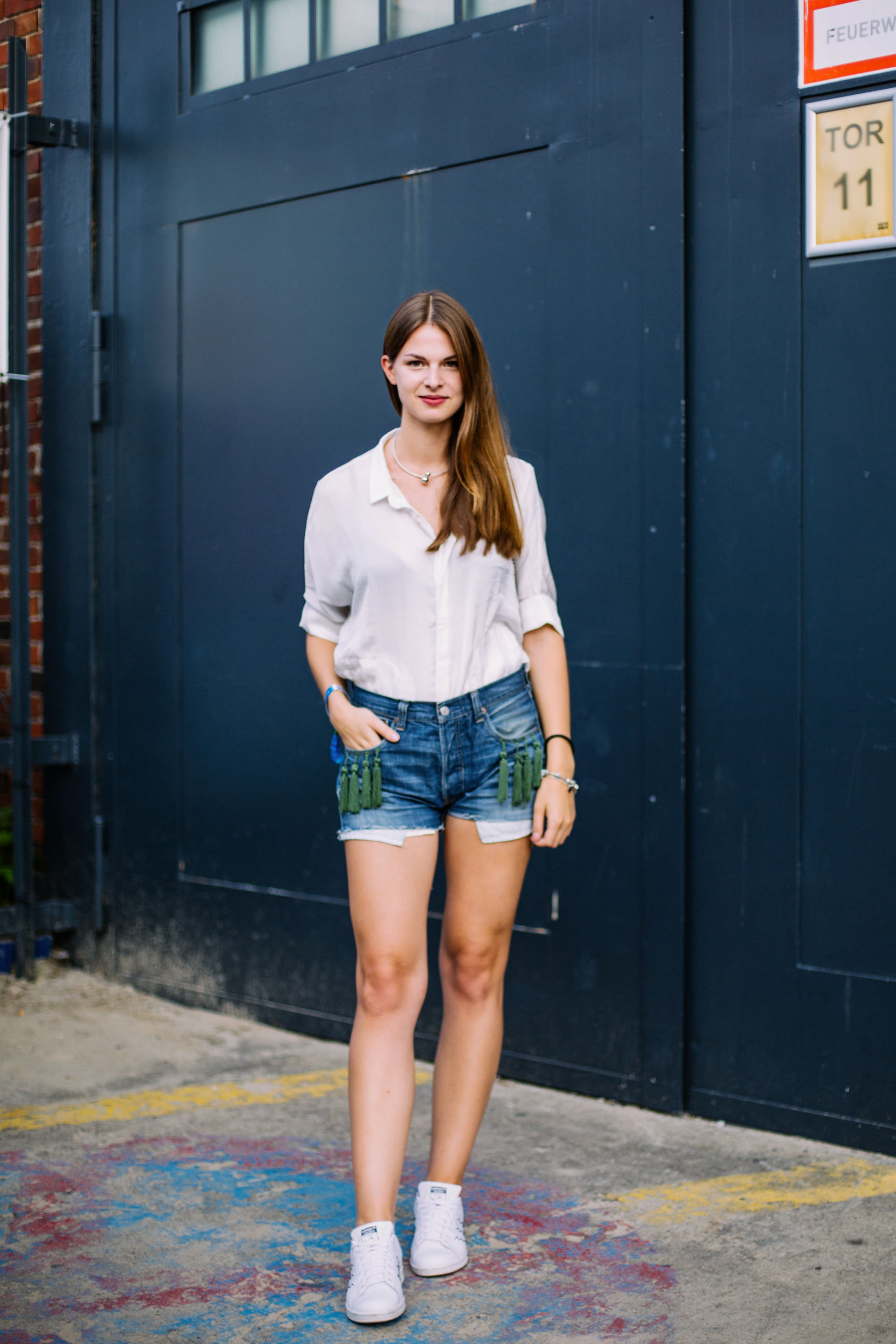 What to Wear With Lace Shorts For Ultimate Allure - Be Modish