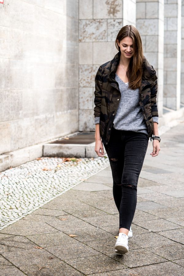 The Whatever Camouflage Bomber || How to wear a bomber jacket