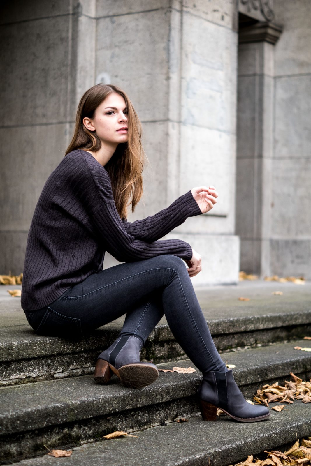 Bomber Jacket, Lace Up Sweater and Boots - my Autumn Essentials