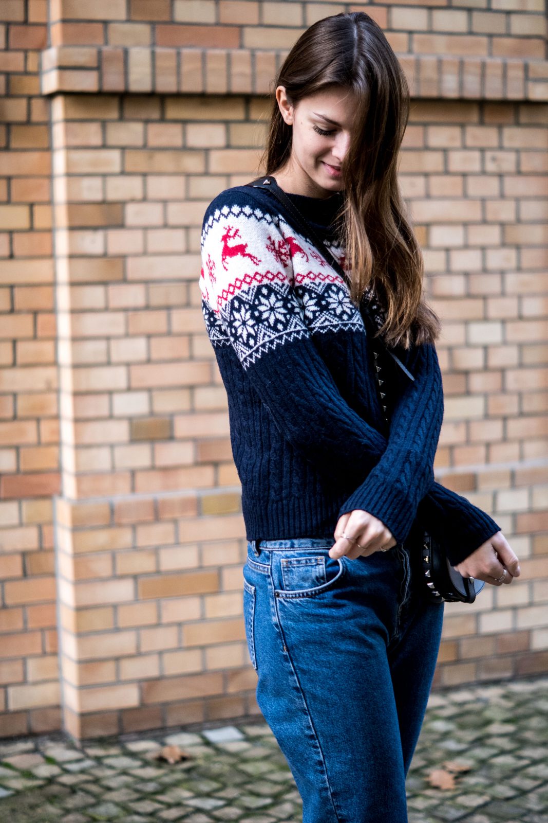 How to wear a Christmas sweater || Fashionblog Berlin