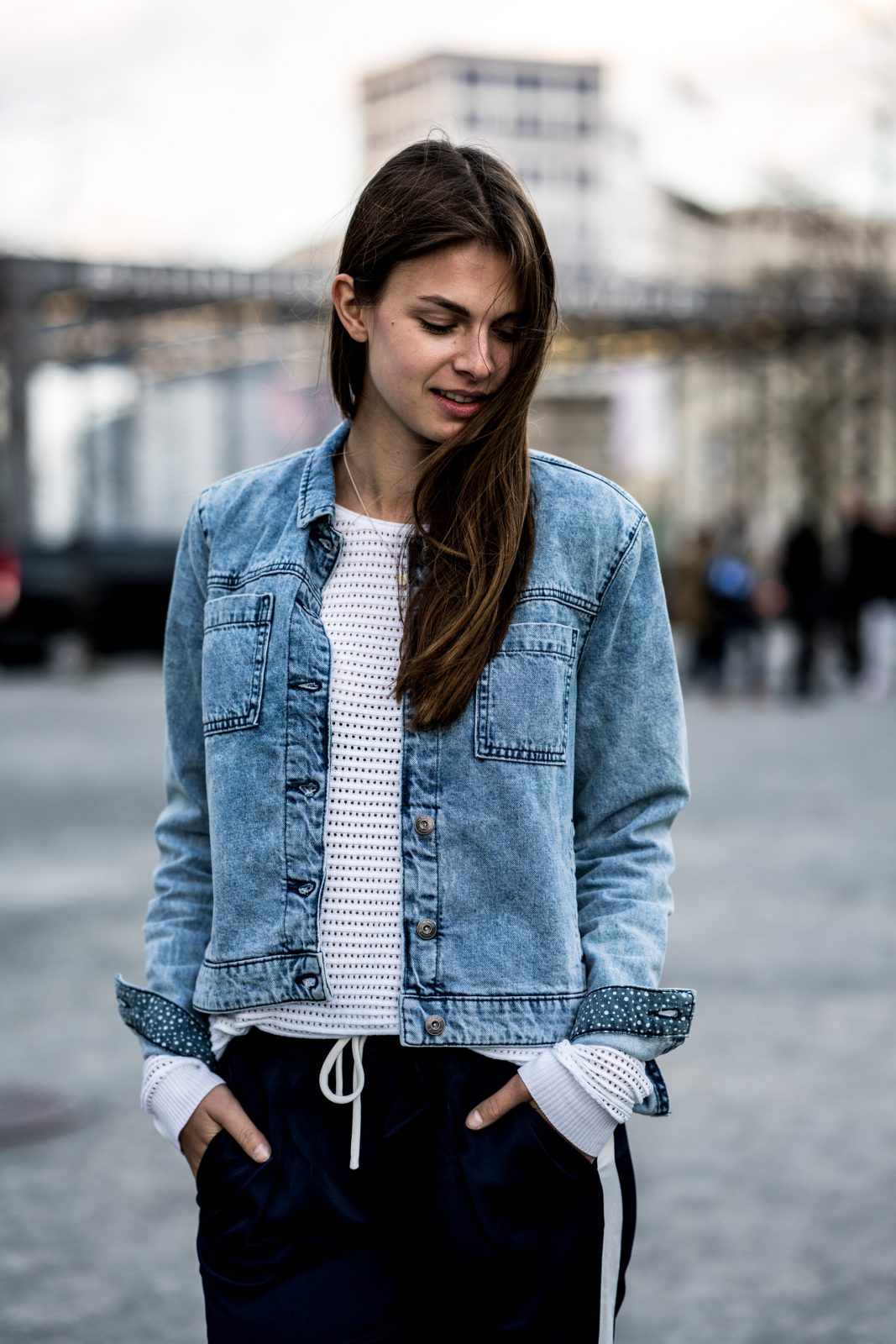 White Sweater, Blue Pants and White Sneakers || White and Blue Outfit