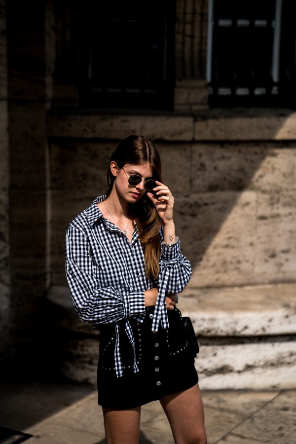 Gingham Shirt and Black Denim Skirt || How to wear gingham