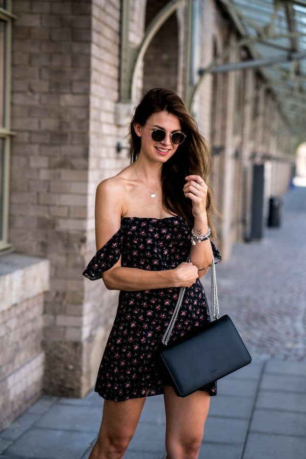 Floral Summer Dress combined with Black Sneakers