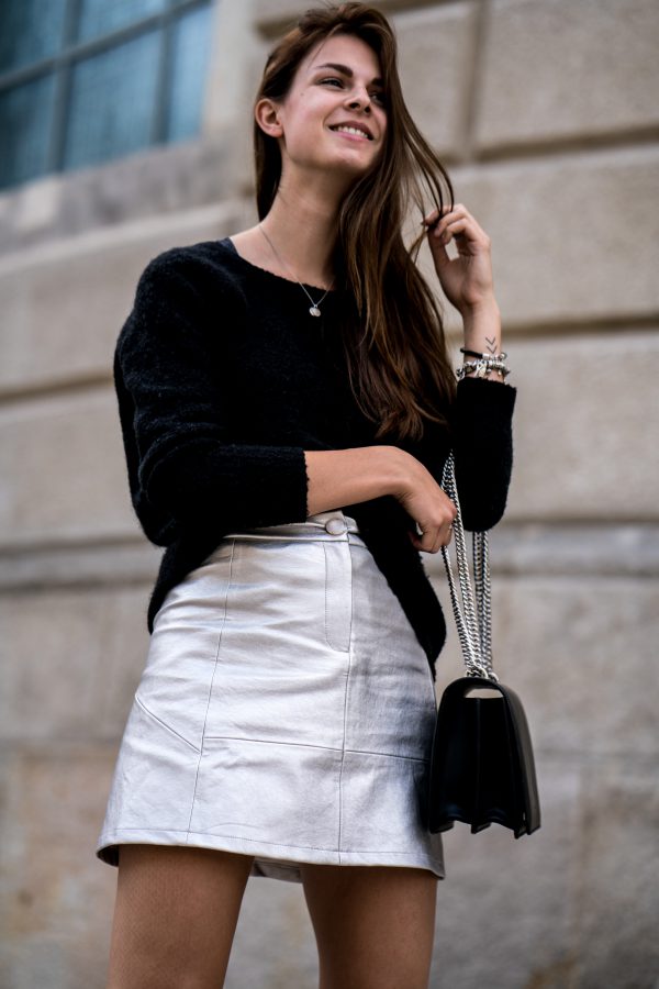 How to combine a silver skirt || Fashionblog Berlin || Autumn Outfit