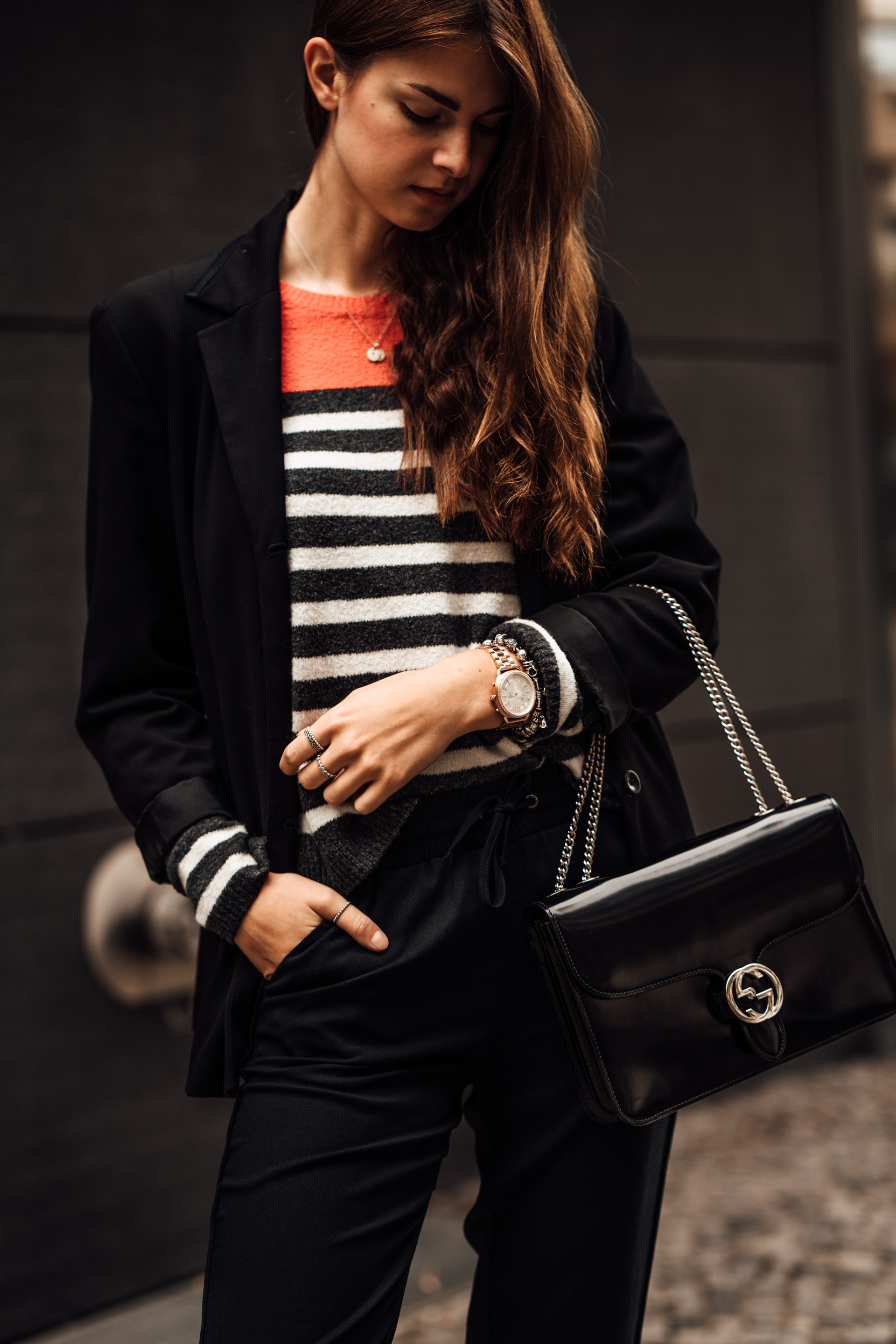 How to wear casual chic: striped sweater and black blazer