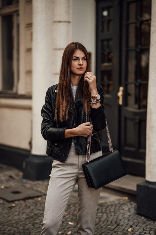 How to style a leather jacket in a casual chic way for autumn