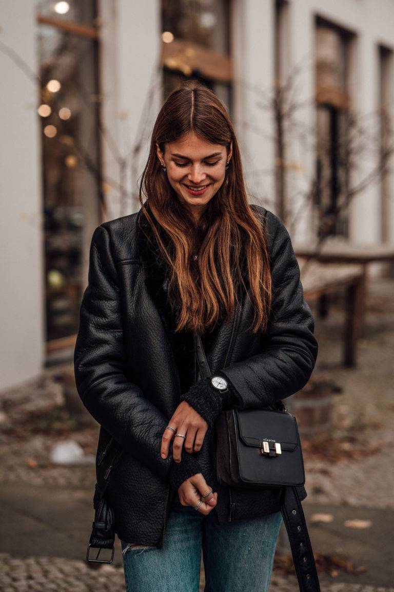 How to wear a shearling jacket this winter || Fashionblog Berlin