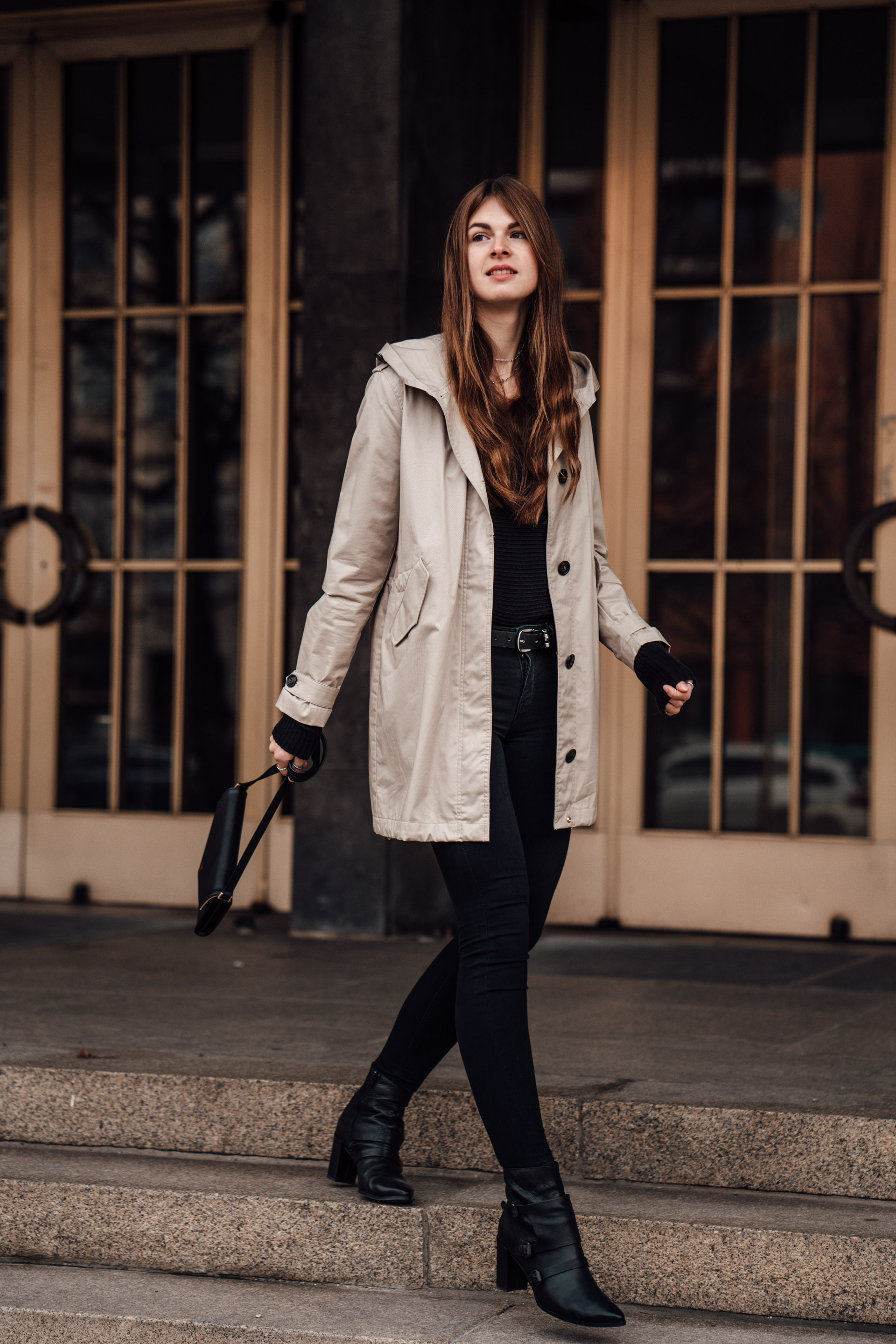 wearing-a-trenchcoat-in-winter-fashionblog-berlin-winter-outfit