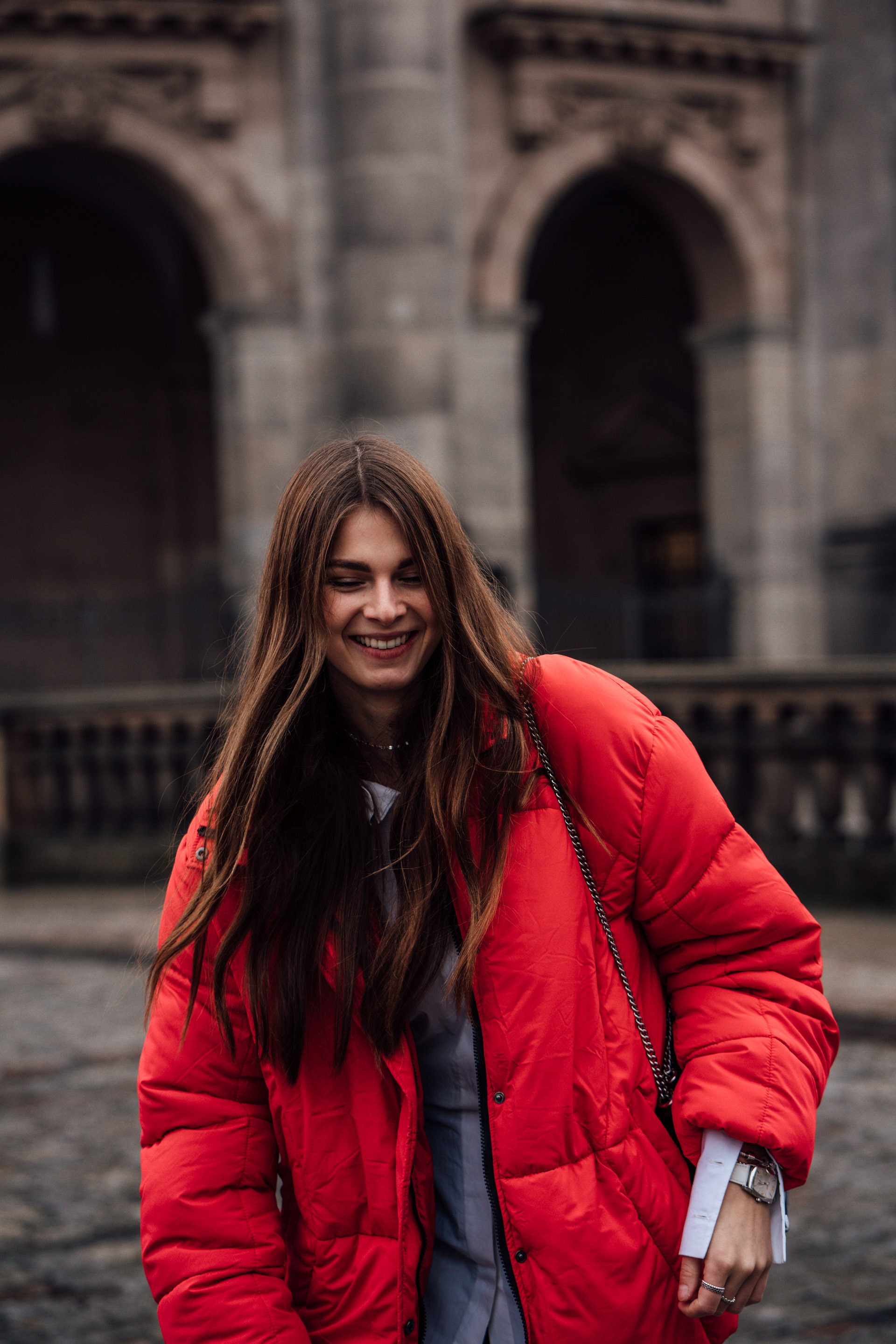 How to style a red puffer jacket || Berlin Fashion Week Streetstyle