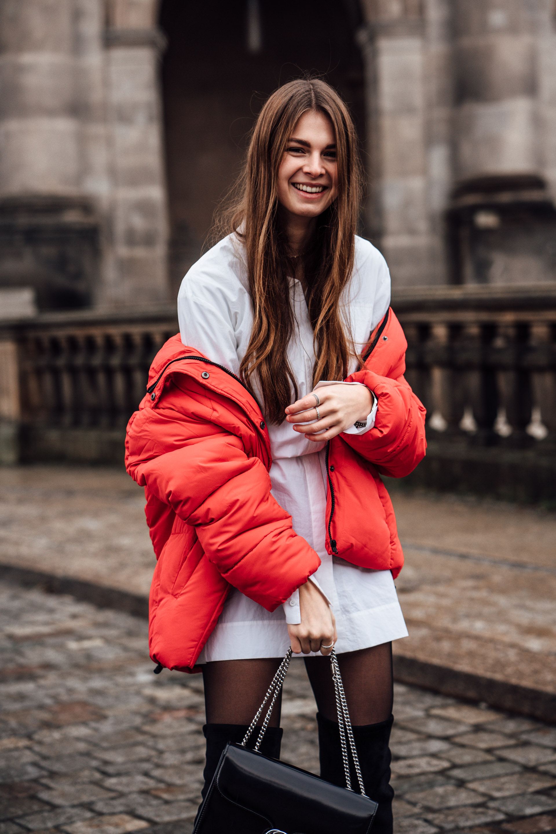 How to style a red puffer jacket || Berlin Fashion Week Streetstyle