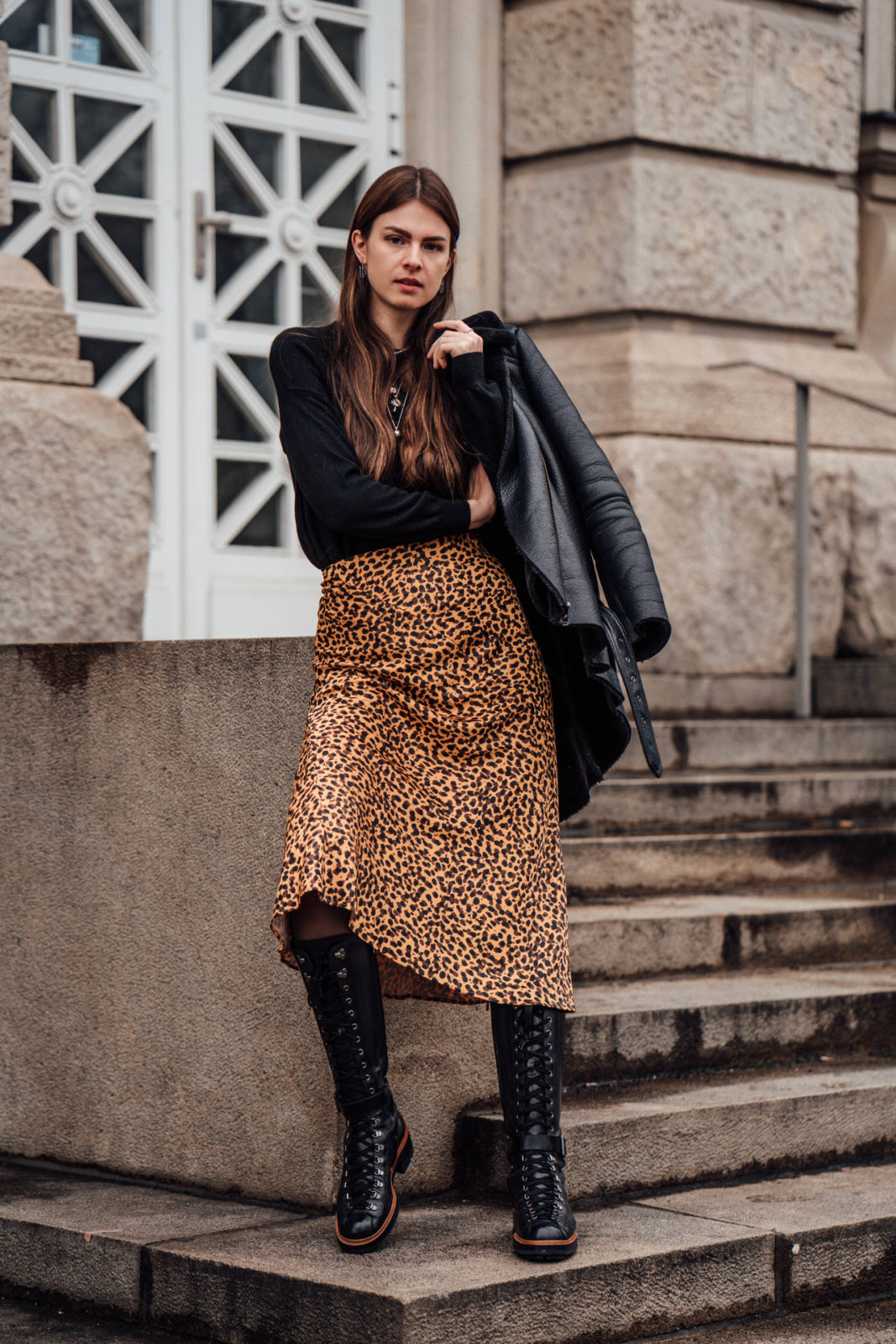 Winter Outfit with Midi Skirt, Shearling Jacket and Leather Boots