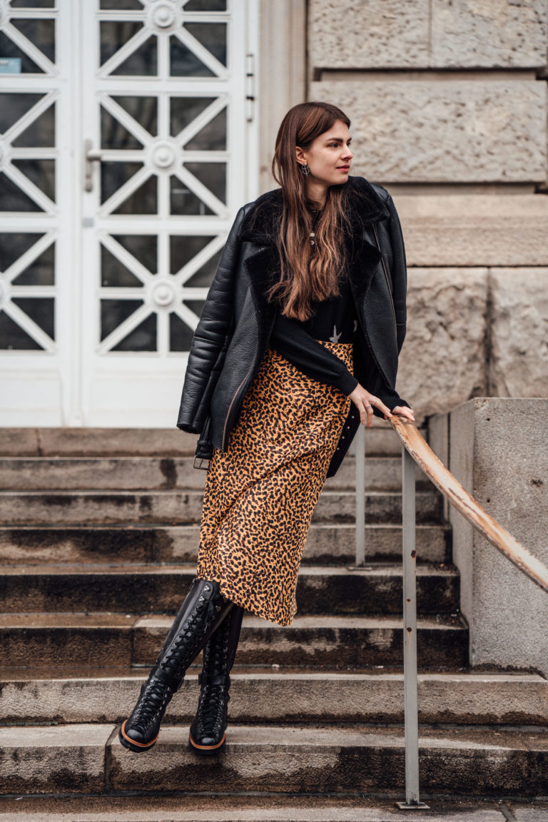 Winter Outfit With Midi Skirt Shearling Jacket And Leather Boots