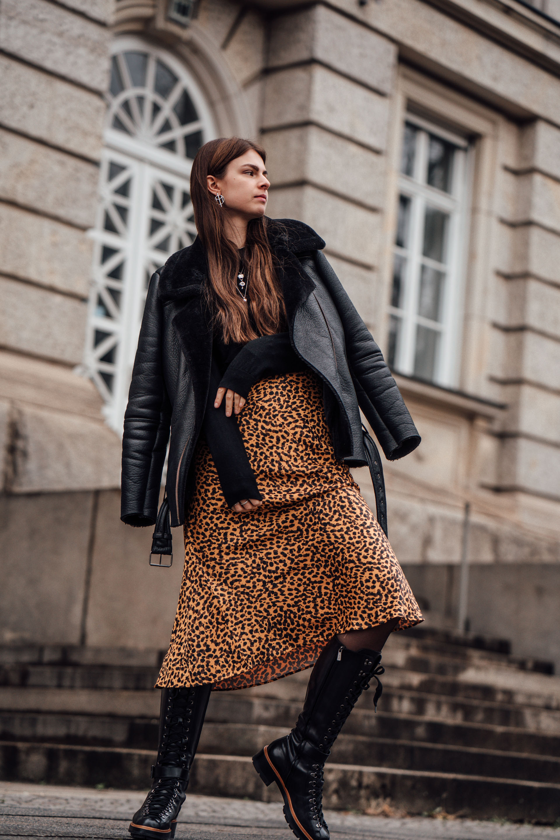 Winter Outfit with Midi Skirt, Shearling Jacket and Leather Boots