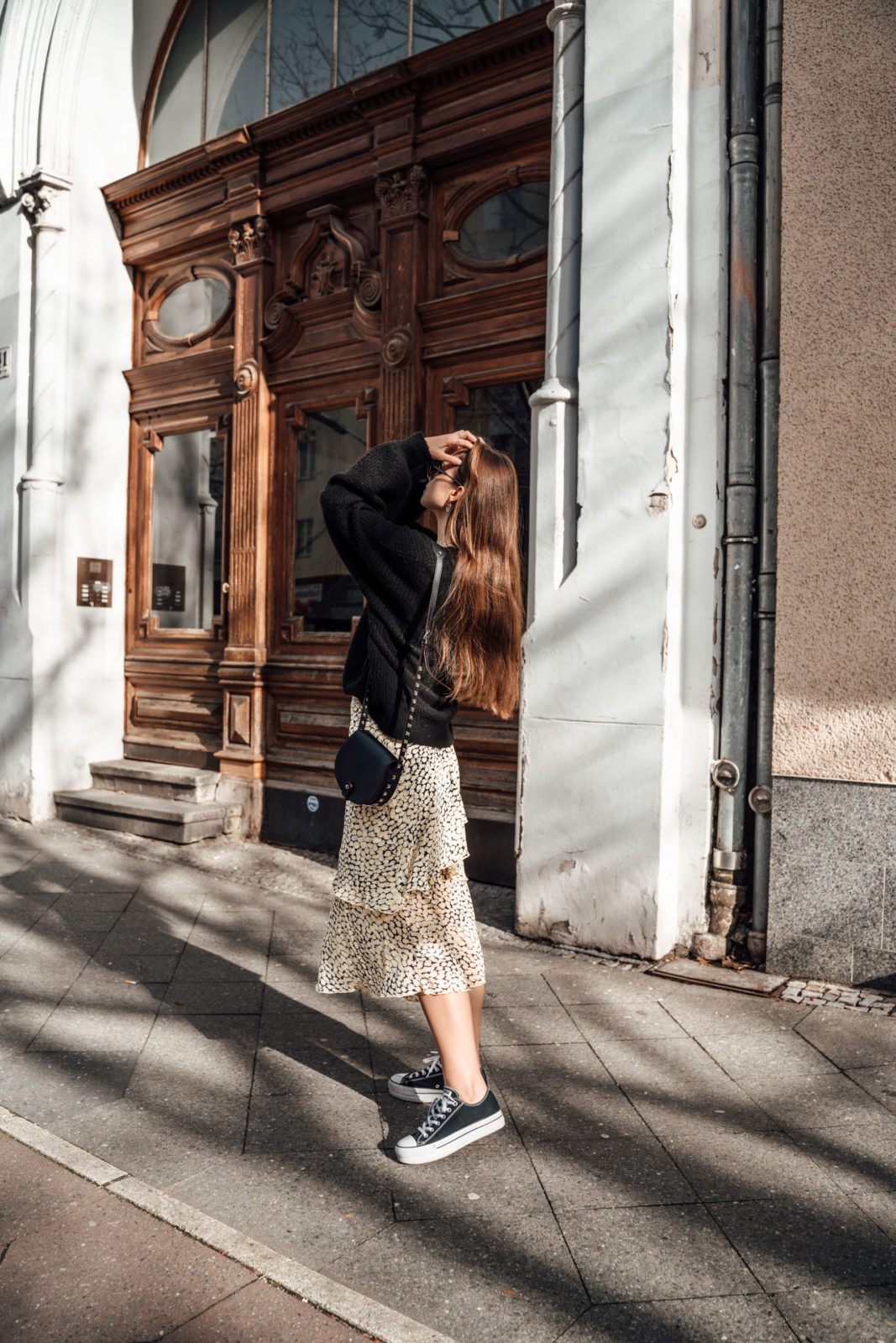 Spring Outfit: Midi Skirt and Cardigan || Fashionblog Berlin