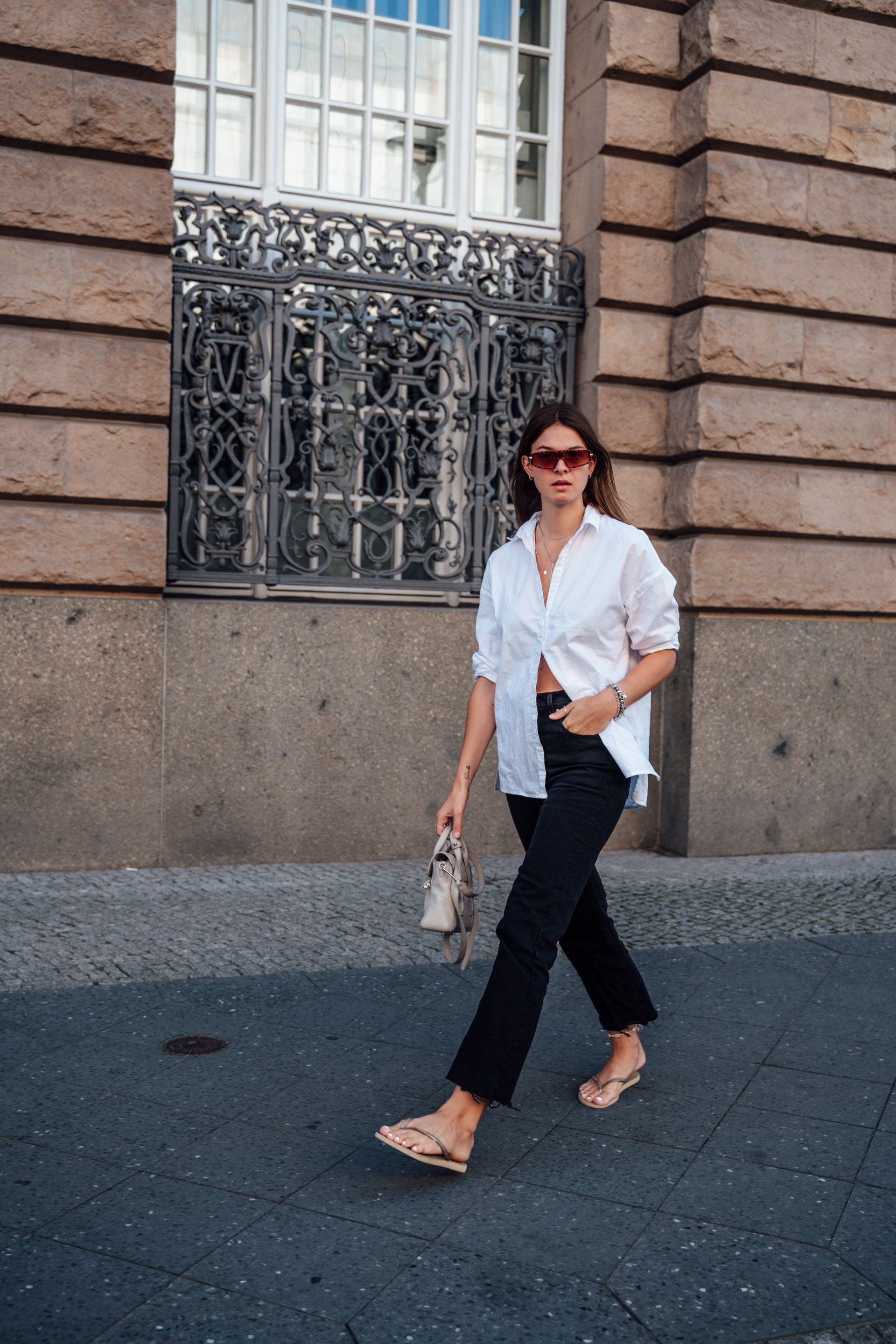 How to wear flip flops this autumn Fashionblog Berlin